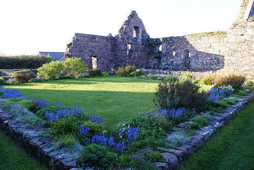 How Iona Works: Seven Stories From A Holy Island – Rune Soup